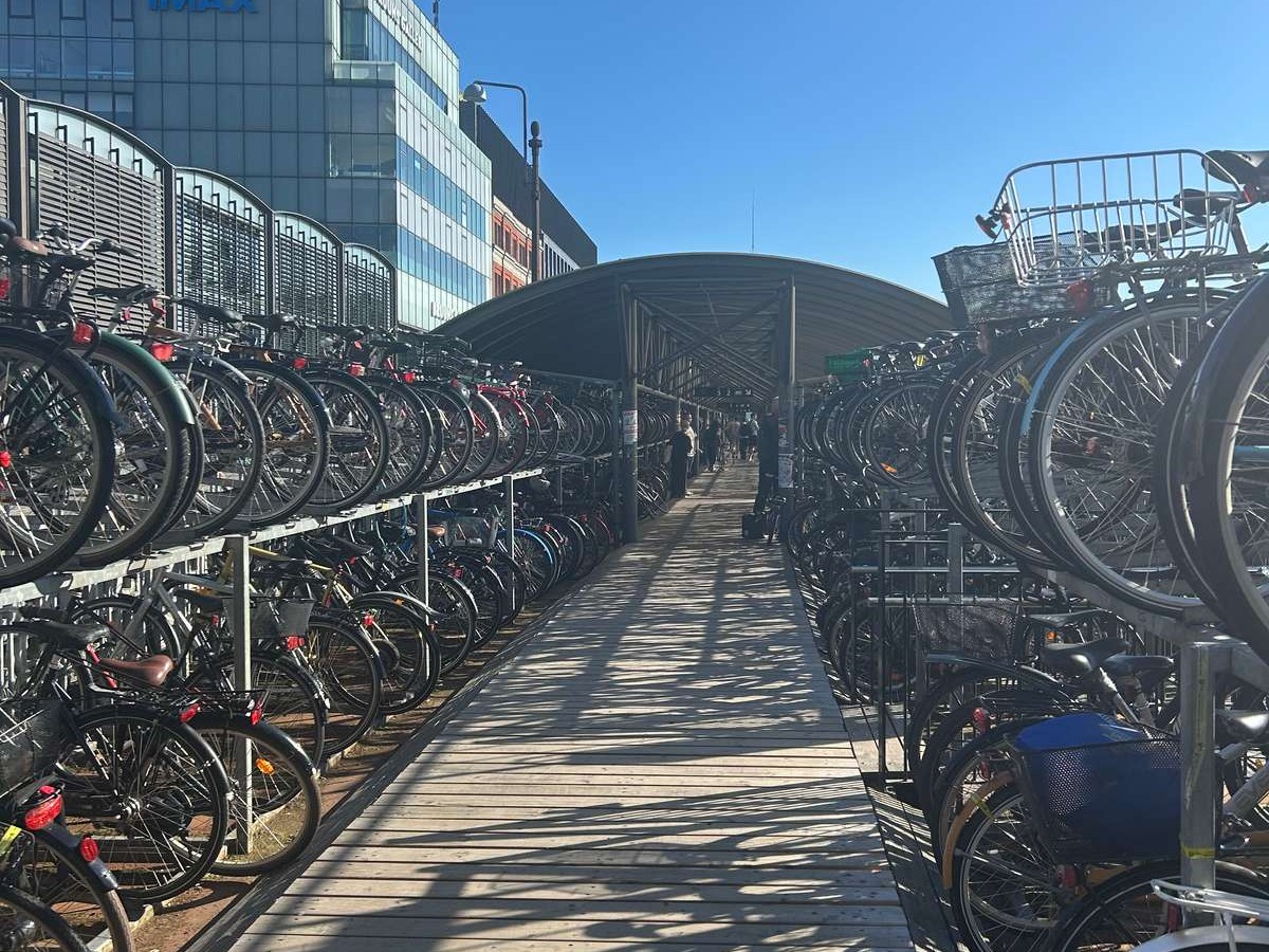 Cykelparkering ved Bruuns Bro i Aarhus